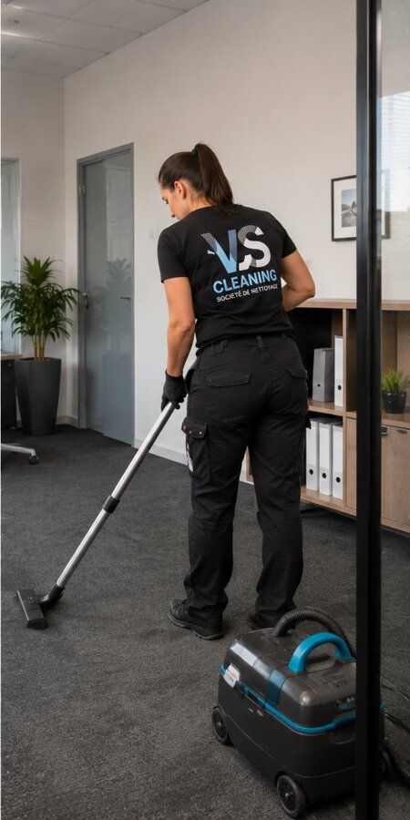 Aspiration des sols dans un espace de bureau
